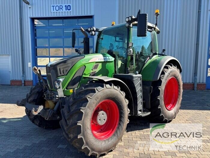 Fendt 724 VARIO S4 Profi Plus Traktorer