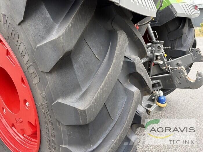 Fendt 728 VARIO GEN-7 Traktori