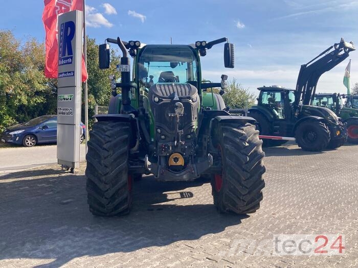 Fendt 728 VARIO GEN-7 Trattori
