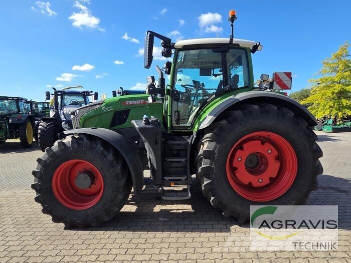 Fendt 728 VARIO GEN-7 Profi+ Setting2 Tractoren