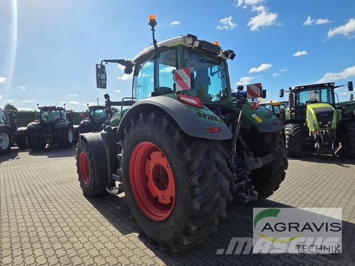 Fendt 728 VARIO GEN-7 Profi+ Setting2 Tractoren