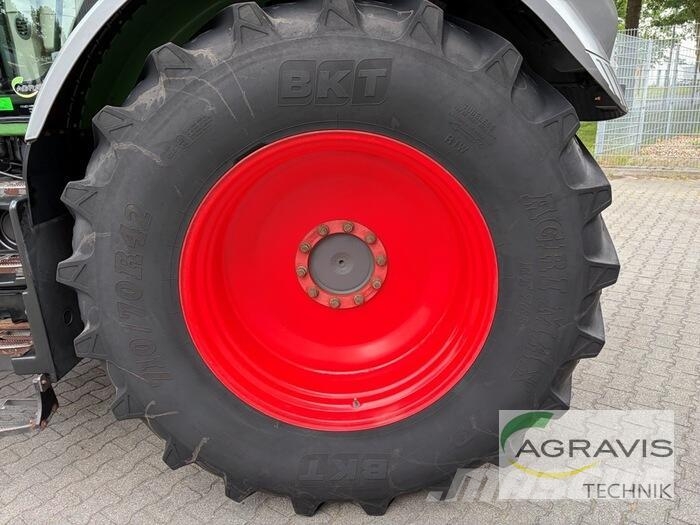 Fendt 824 VARIO S4 Profi Tractoren