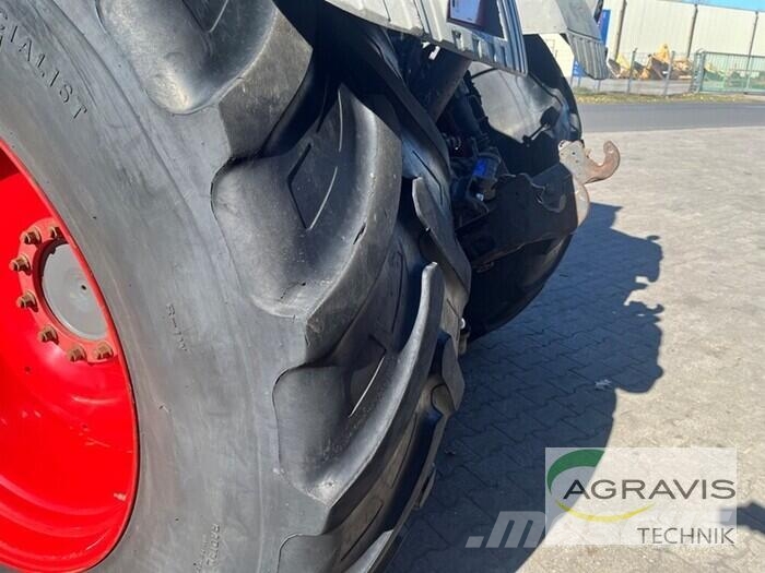 Fendt 824 VARIO SCR Profi Plus Tracteur