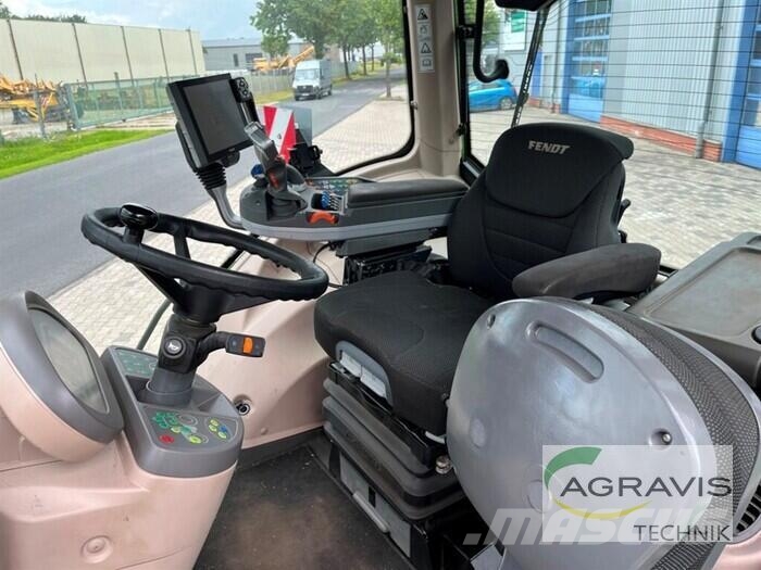Fendt 826 VARIO S4 Profi Plus Tracteur