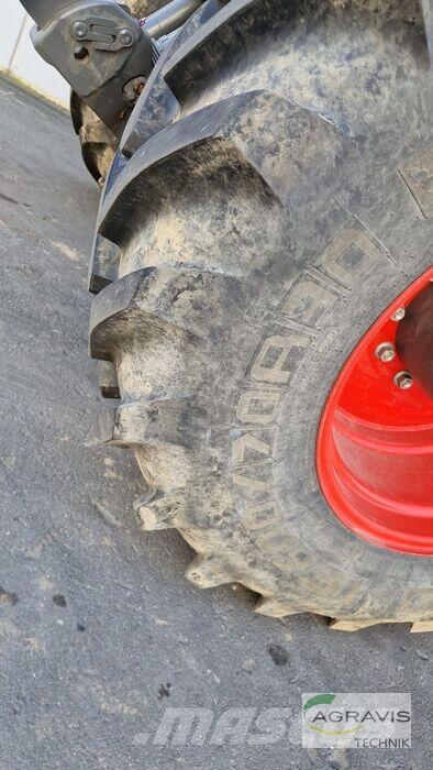 Fendt 826 VARIO S4 Profi Plus Traktoriai