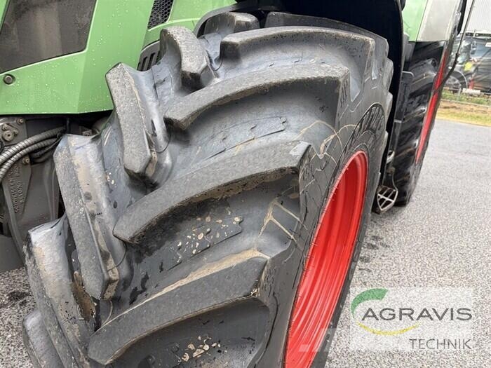 Fendt 826 VARIO SCR Profi mit Trimble-Lenksystem RTK Traktorer