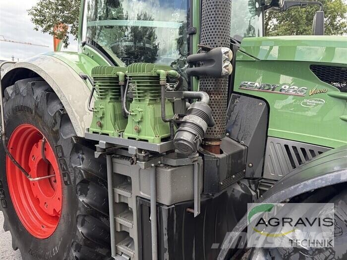 Fendt 826 VARIO SCR Profi mit Trimble-Lenksystem RTK Traktorer