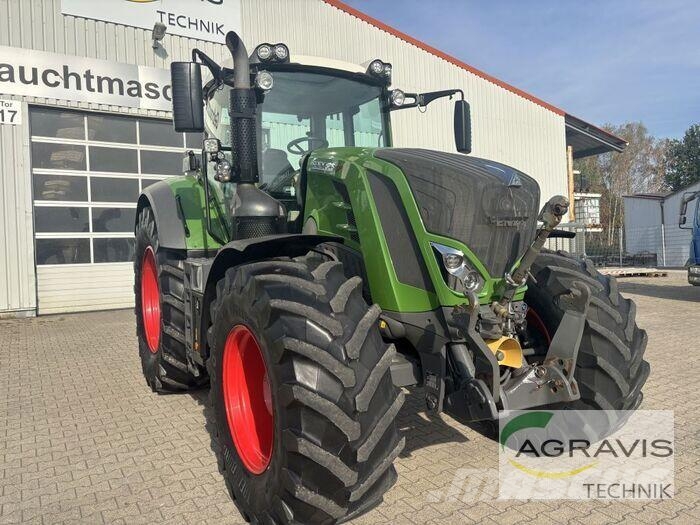 Fendt 828 VARIO S4 Трактори