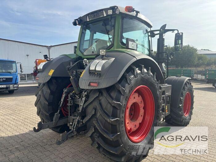 Fendt 828 VARIO S4 Трактори