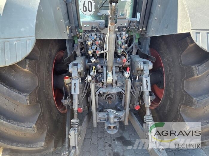 Fendt 828 VARIO S4 Traktorer