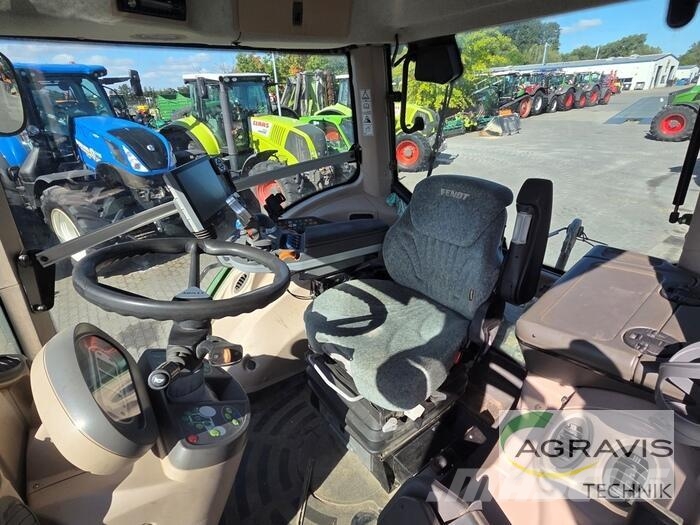 Fendt 828 VARIO S4 Traktoren