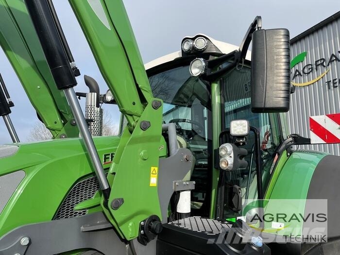Fendt 828 VARIO S4 Profi Plus Трактори