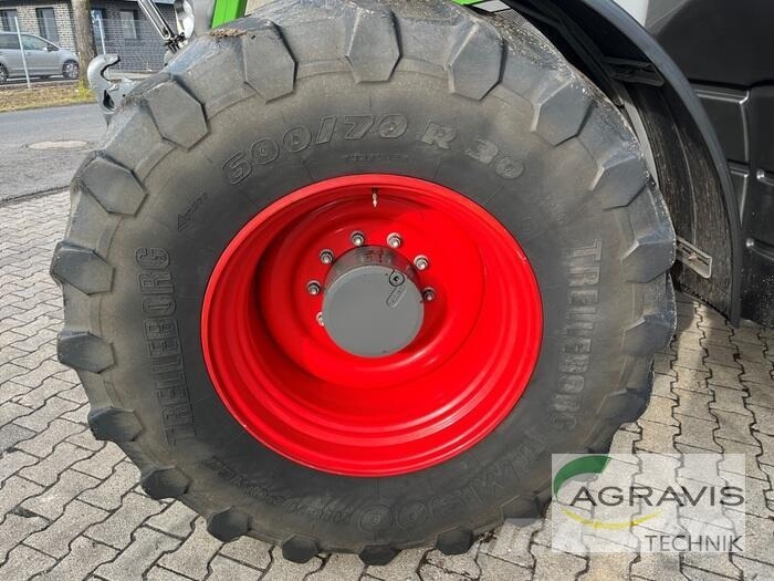 Fendt 828 VARIO S4 Profi Plus Трактори