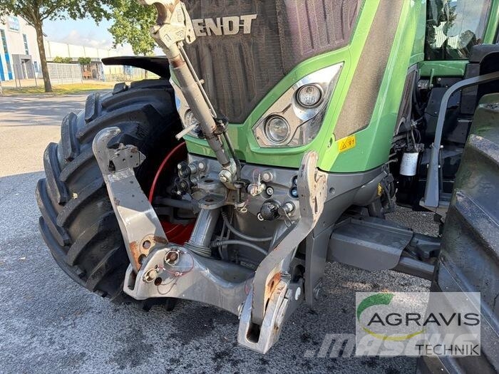 Fendt 828 VARIO S4 Profi Plus Трактори