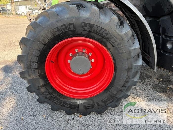 Fendt 828 VARIO S4 Profi Plus Трактори