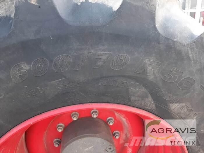 Fendt 828 VARIO S4 Profi Plus Tractores