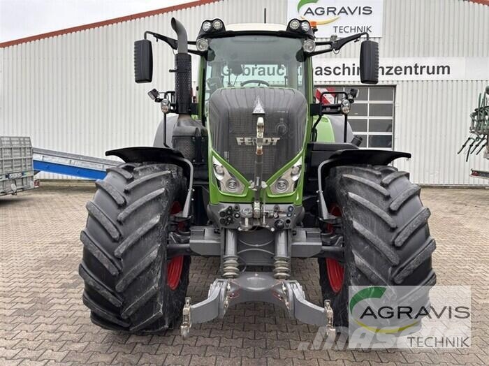 Fendt 828 VARIO S4 Profi Plus Tracteur
