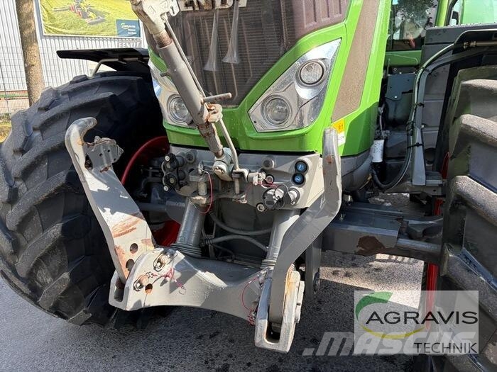 Fendt 828 VARIO S4 Profi Plus Tracteur