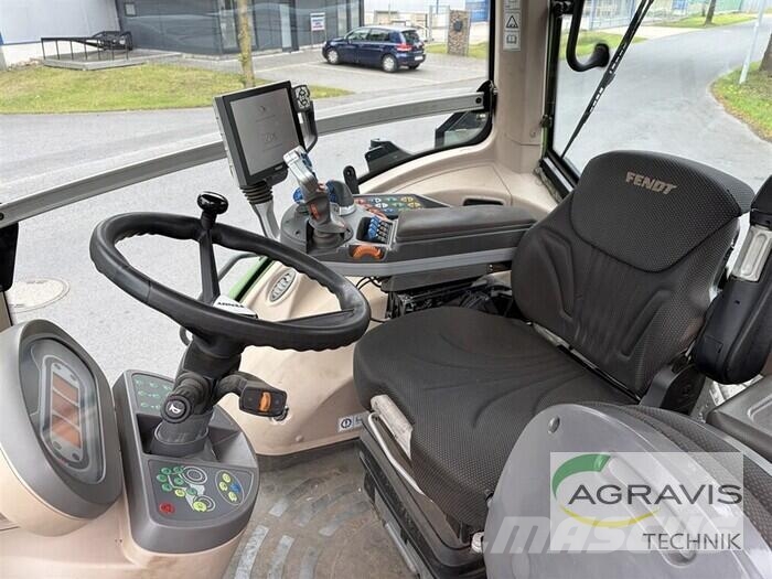 Fendt 828 VARIO S4 Profi Plus Tractoren