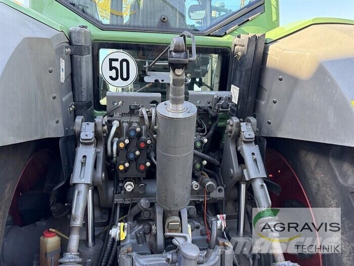 Fendt 828 VARIO S4 Profi Plus Tractoren
