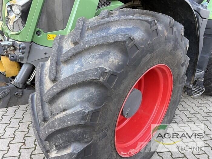 Fendt 828 VARIO S4 Profi Plus Tractoren