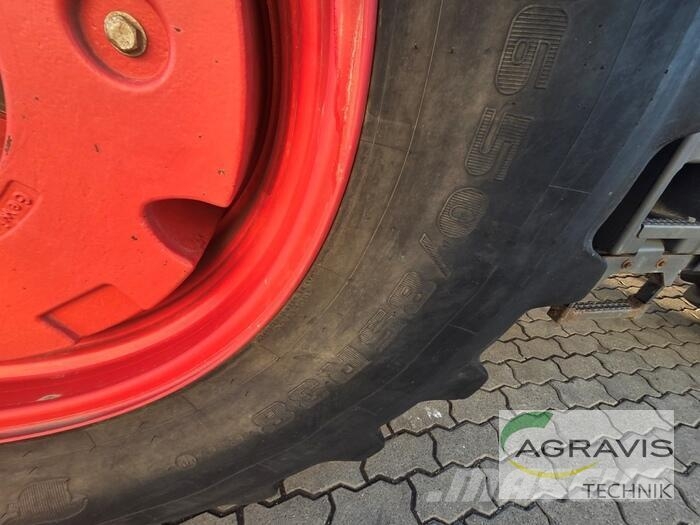 Fendt 828 VARIO S4 Profi Plus Trattori