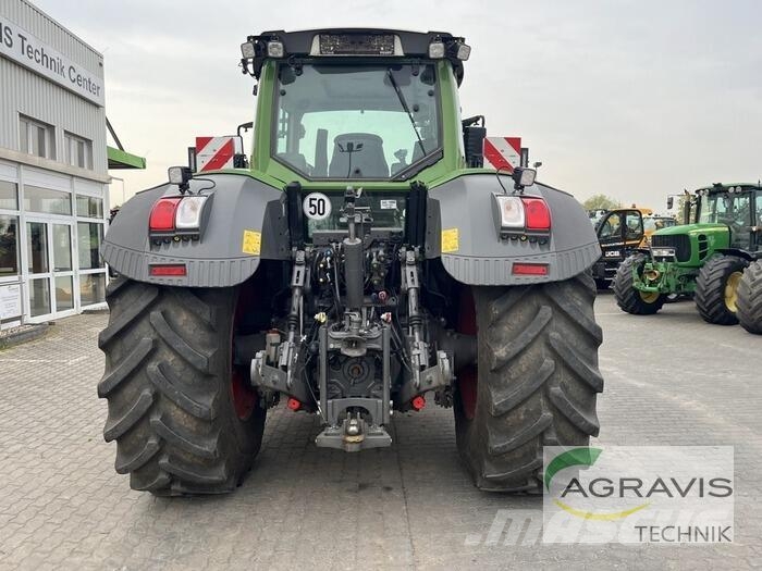 Fendt 828 VARIO S4 Profi Plus Traktorji