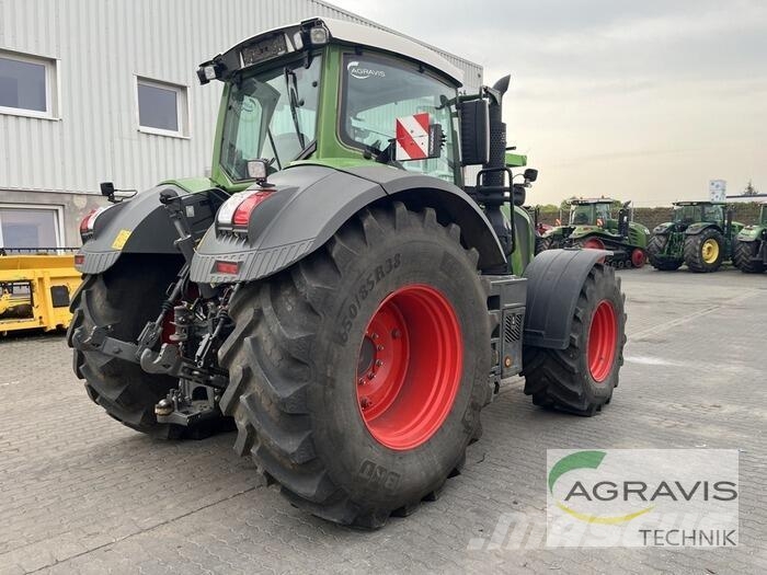 Fendt 828 VARIO S4 Profi Plus Traktorji