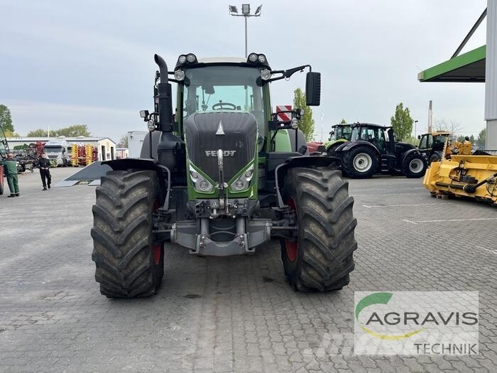 Fendt 828 VARIO S4 Profi Plus Traktorji