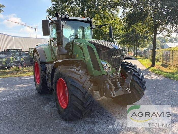 Fendt 828 VARIO S4 Profi Plus Трактори