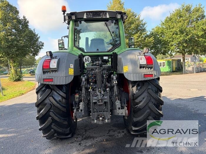 Fendt 828 VARIO S4 Profi Plus Трактори