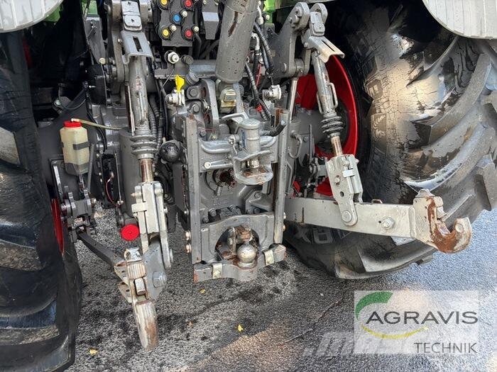 Fendt 828 VARIO S4 Profi Plus Трактори