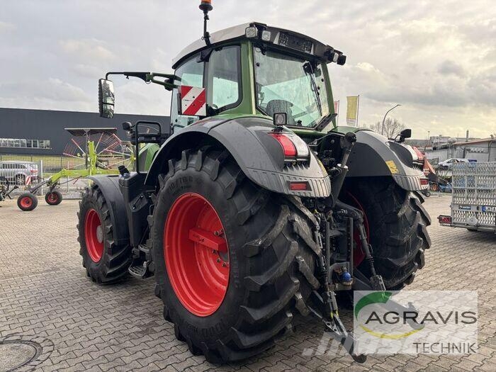 Fendt 828 VARIO S4 Profi Plus Трактори