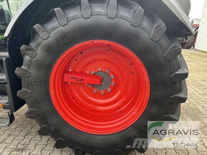 Fendt 828 VARIO S4 Profi Plus Трактори
