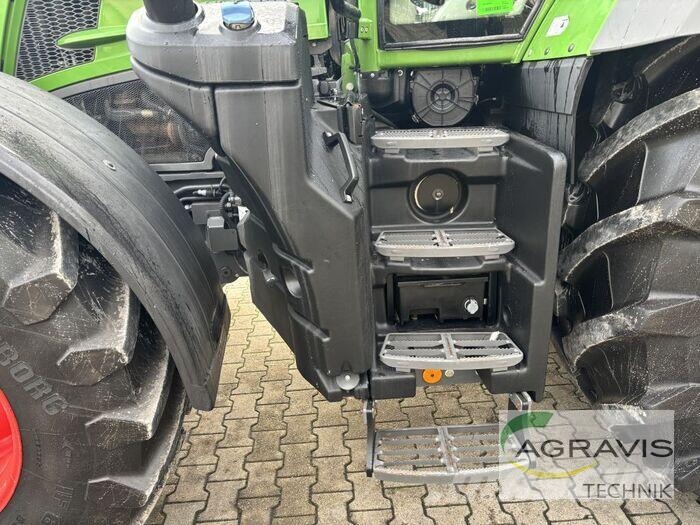 Fendt 828 VARIO S4 Profi Plus Трактори