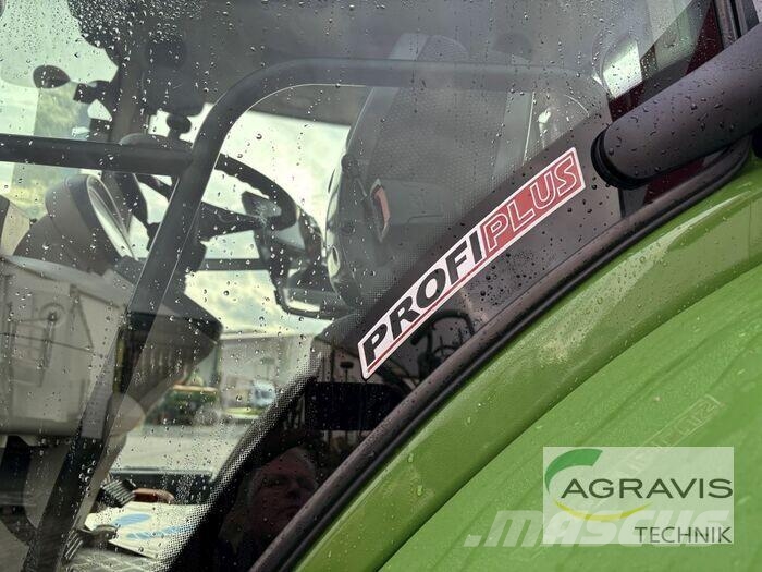 Fendt 828 VARIO S4 Profi Plus Трактори