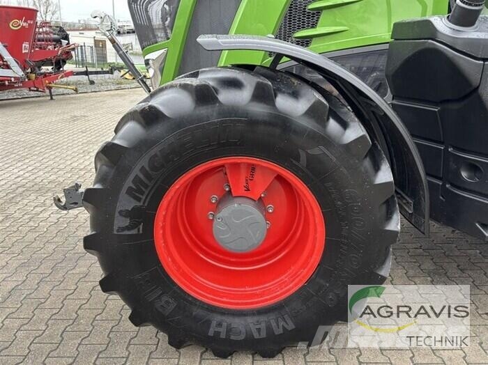 Fendt 828 VARIO S4 Profi Plus Tracteur