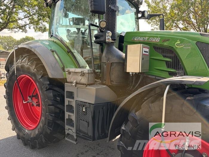 Fendt 828 VARIO S4 Profi Plus Tracteur