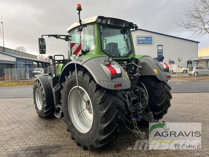 Fendt 828 VARIO S4 Profi Plus Tracteur