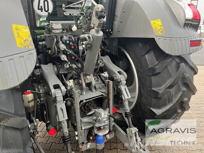 Fendt 828 VARIO S4 Profi Plus Tracteur