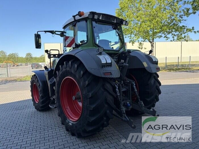 Fendt 828 VARIO S4 Profi Plus Tractoren