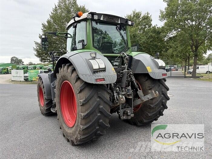 Fendt 828 VARIO S4 Profi Plus Tractoren