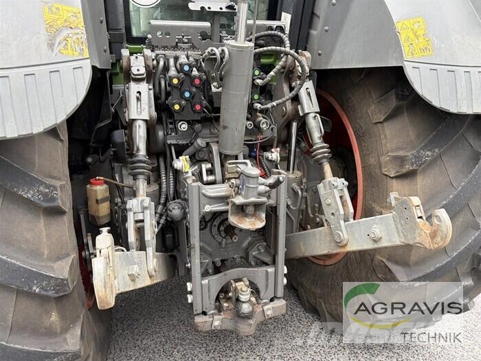 Fendt 828 VARIO S4 Profi Plus Tractoren