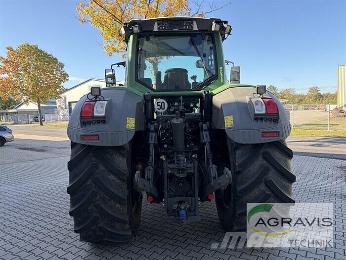 Fendt 828 VARIO S4 Profi Plus Tractoren