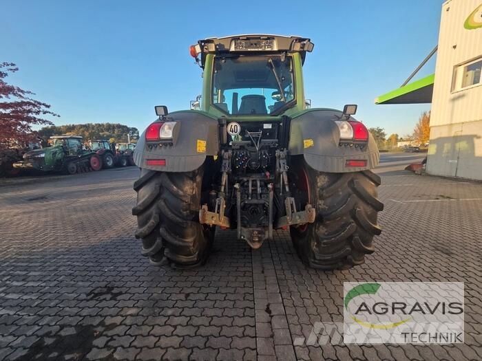 Fendt 828 VARIO S4 Profi Plus Trattori
