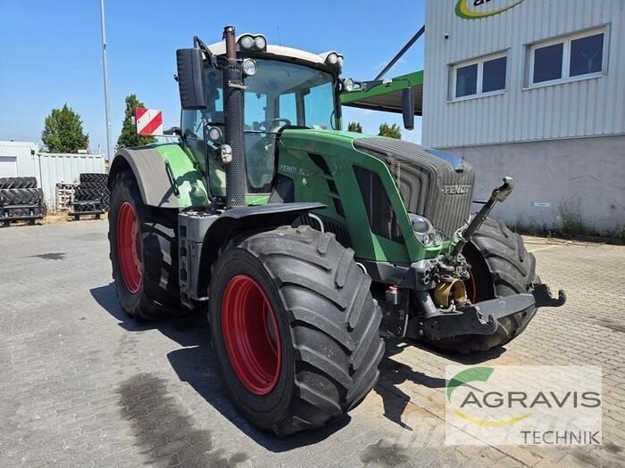 Fendt 828 VARIO SCR Трактори
