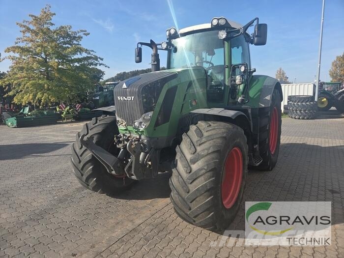 Fendt 828 VARIO SCR Trattori