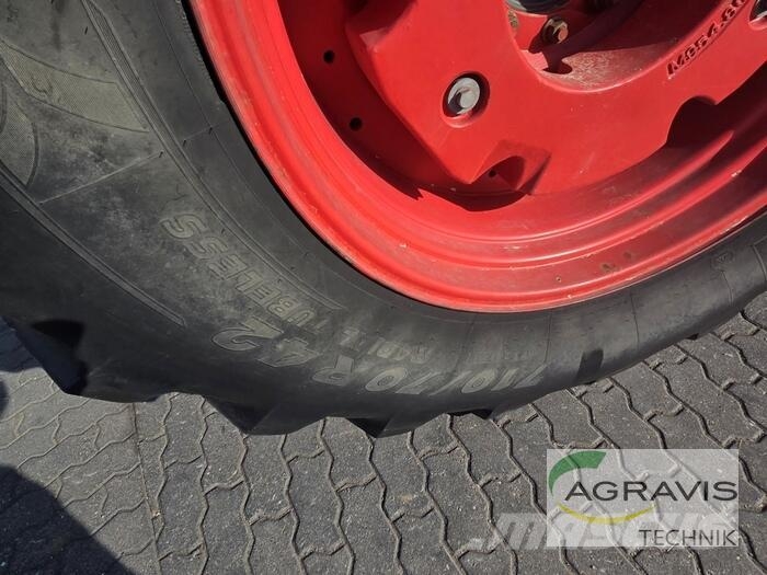Fendt 828 VARIO SCR Trattori