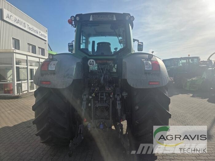 Fendt 828 VARIO SCR Trattori
