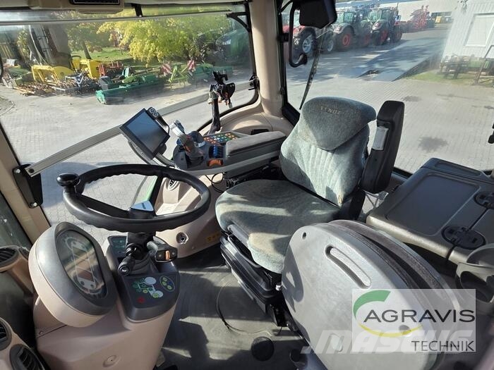 Fendt 828 VARIO SCR Trattori